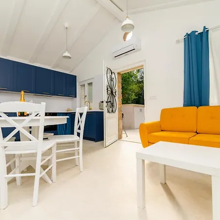 וילה Stone House Leani *