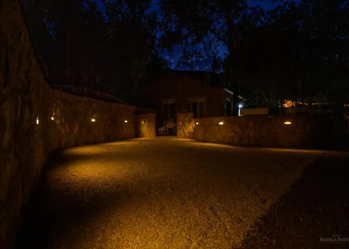 Stone House Leani Villa *