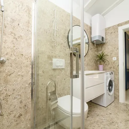 Villa Stone House Leani