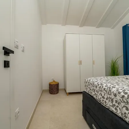 Stone House Leani Villa *